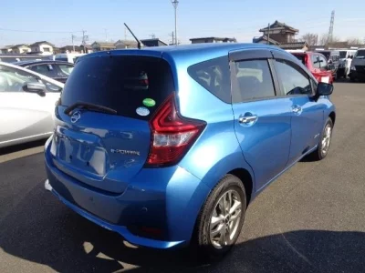 Nissan NOTE  с аукциона в Японии