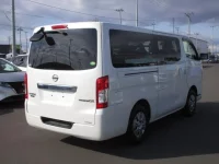 Nissan CARAVAN VAN лот № 3610 оценка 3.5  с аукциона в Японии 1