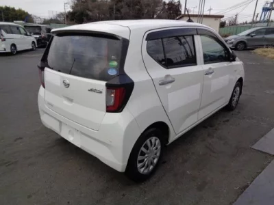 Daihatsu MIRA E S  с аукциона в Японии