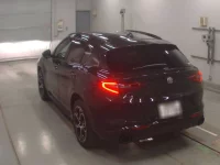 Alfa Romeo Stelvio лот № 38120 оценка 4.5  с аукциона в Японии 5