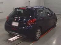 Peugeot 208 лот № 38119 оценка 3.5  с аукциона в Японии 1