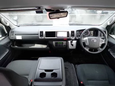 Toyota HIACE VAN  с аукциона в Японии