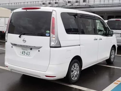 Nissan SERENA  с аукциона в Японии