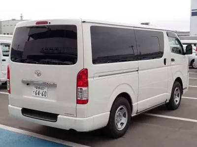 Mazda BONGO BRAWNY VAN