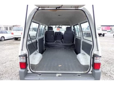 Mazda BONGO VAN  с аукциона в Японии