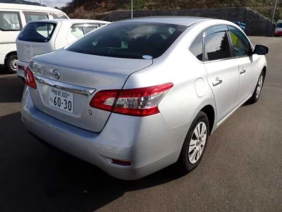 Nissan SYLPHY  с аукциона в Японии