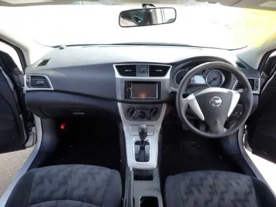 Nissan SYLPHY  с аукциона в Японии