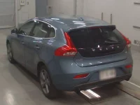 Volvo V40 лот № 38133 оценка RA  с аукциона в Японии 5