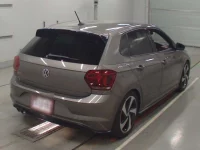 Volkswagen POLO лот № 38150 оценка 5  с аукциона в Японии 1