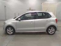 Volkswagen POLO лот № 38173 оценка 4  с аукциона в Японии 3