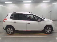 Peugeot 2008 лот № 38179 оценка 4.5  с аукциона в Японии 2