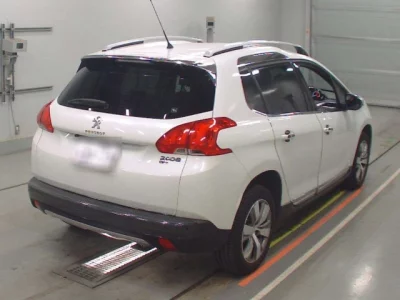 Peugeot 2008  с аукциона в Японии