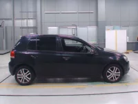 Volkswagen GOLF лот № 30309 оценка 3.5  с аукциона в Японии 2