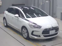 Citroen DS5 лот № 10037 оценка 4  с аукциона в Японии 4