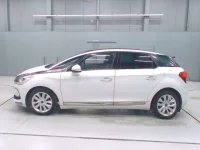 Citroen DS5 лот № 10037 оценка 4  с аукциона в Японии 3