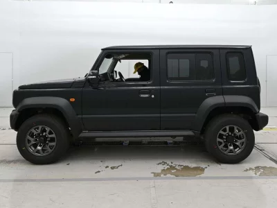 Suzuki JIMNY NOMADE
