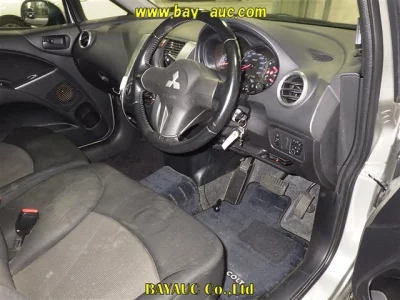 Mitsubishi COLT PLUS