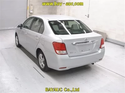 Toyota COROLLA AXIO  с аукциона в Японии