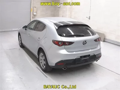 Mazda MAZDA3  с аукциона в Японии