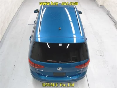 Volkswagen GOLF TOURAN