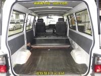Mazda BONGO VAN лот № 10128 оценка 3.5  с аукциона в Японии 5