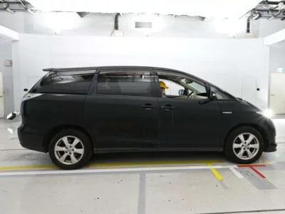 Toyota Estima Hybrid