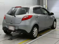 Mazda DEMIO лот № 30099 оценка 3.5  с аукциона в Японии 1