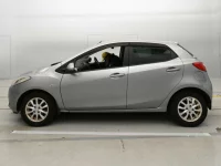 Mazda DEMIO лот № 30099 оценка 3.5  с аукциона в Японии 3