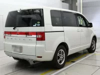 Mitsubishi DELICA D5 лот № 90286 оценка 3  с аукциона в Японии 1