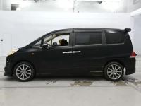 Honda STEP WAGON лот № 30039 оценка 3.5  с аукциона в Японии 3