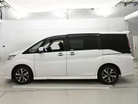 Honda STEP WAGON лот № 30070 оценка 4.5  с аукциона в Японии 3