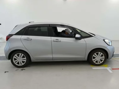 Honda FIT  с аукциона в Японии