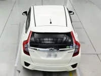 Honda FIT лот № 30091 оценка 4.5  с аукциона в Японии 7