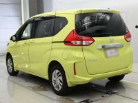 Honda FREED лот № 30167 оценка 4  с аукциона в Японии 5