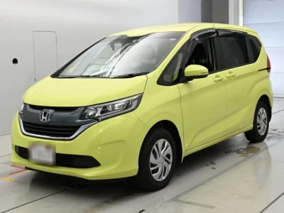 Honda FREED  с аукциона в Японии