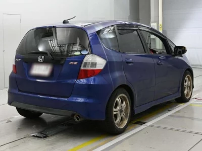 Honda FIT  с аукциона в Японии