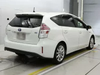 Toyota PRIUS ALPHA лот № 30027 оценка RA  с аукциона в Японии 1