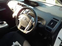 Toyota PRIUS ALPHA лот № 30027 оценка RA  с аукциона в Японии 8