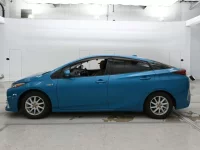 Toyota PRIUS PHV лот № 30063 оценка 3.5  с аукциона в Японии 3