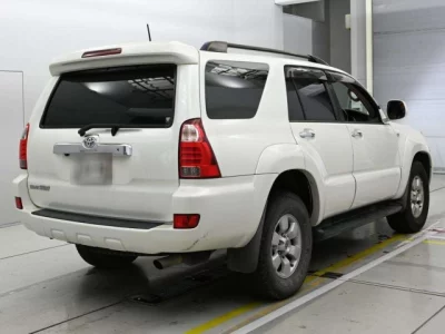 Toyota HILUX SURF  с аукциона в Японии