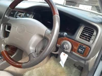 Toyota MARK II лот № 30079 оценка R  с аукциона в Японии 8