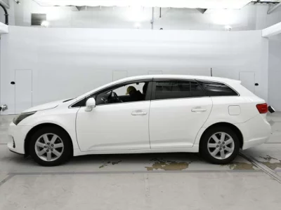 Toyota AVENSIS WAGON