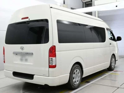 Toyota HIACE VAN  с аукциона в Японии
