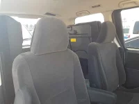 Toyota NOAH лот № 30060 оценка 4  с аукциона в Японии 10