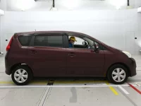 Toyota PASSO SETTE лот № 90151 оценка 3.5  с аукциона в Японии 2