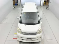 Toyota VOXY лот № 30022 оценка 3  с аукциона в Японии 6