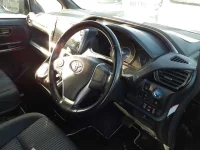 Toyota VOXY лот № 30030 оценка 3.5  с аукциона в Японии 8