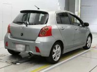 Toyota VITZ лот № 30143 оценка 3  с аукциона в Японии 1