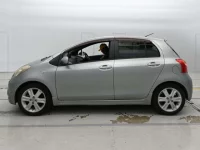 Toyota VITZ лот № 30143 оценка 3  с аукциона в Японии 3