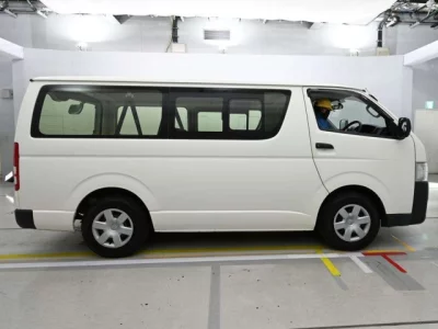 Toyota REGIUS ACE VAN